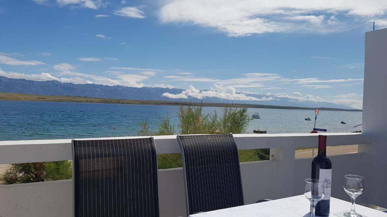 Apartman Mara Vir Exteriér fotografie